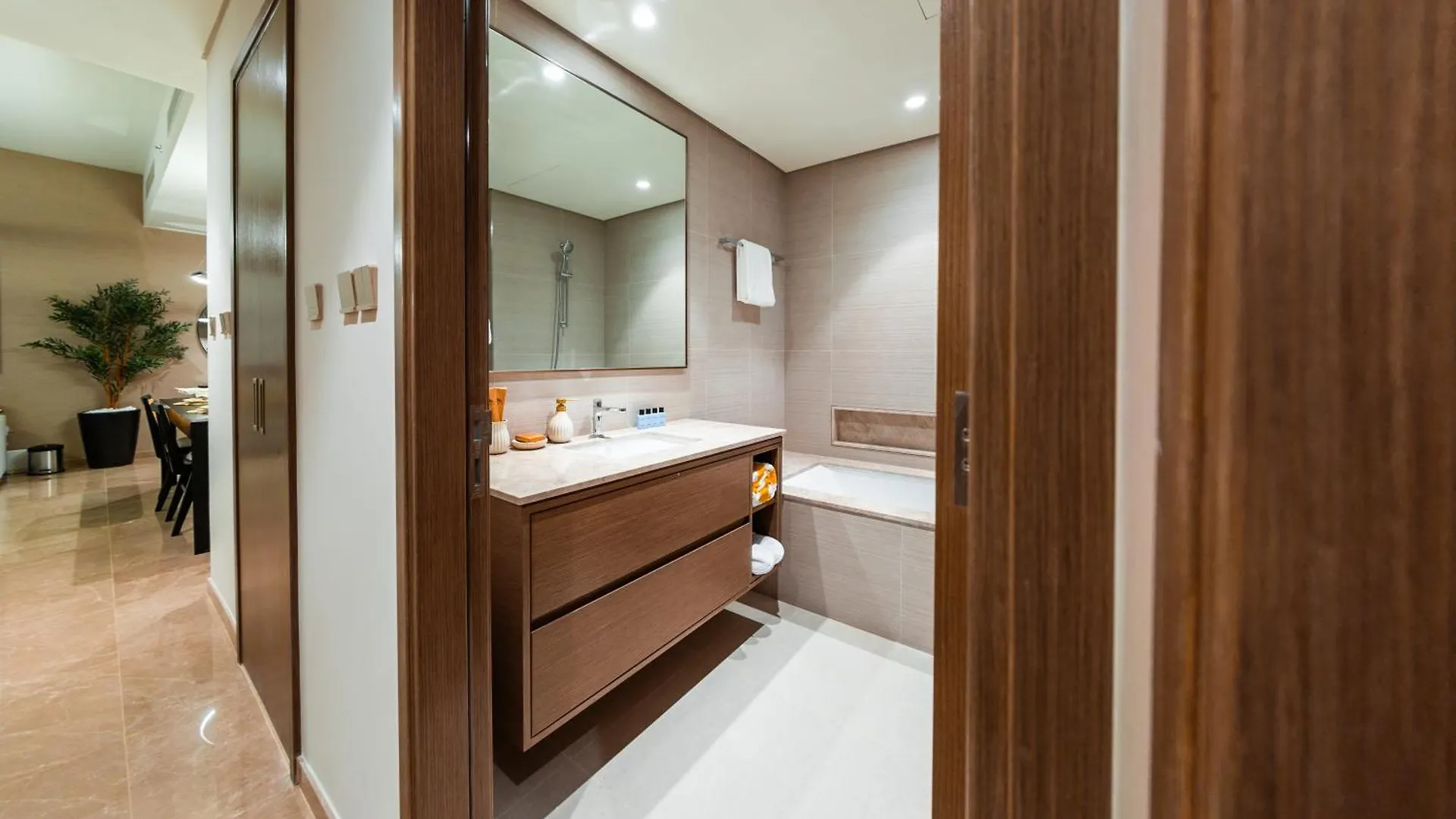 Grande Signature Residence, Burj Khalifa And Fountain View 迪拜 0*,