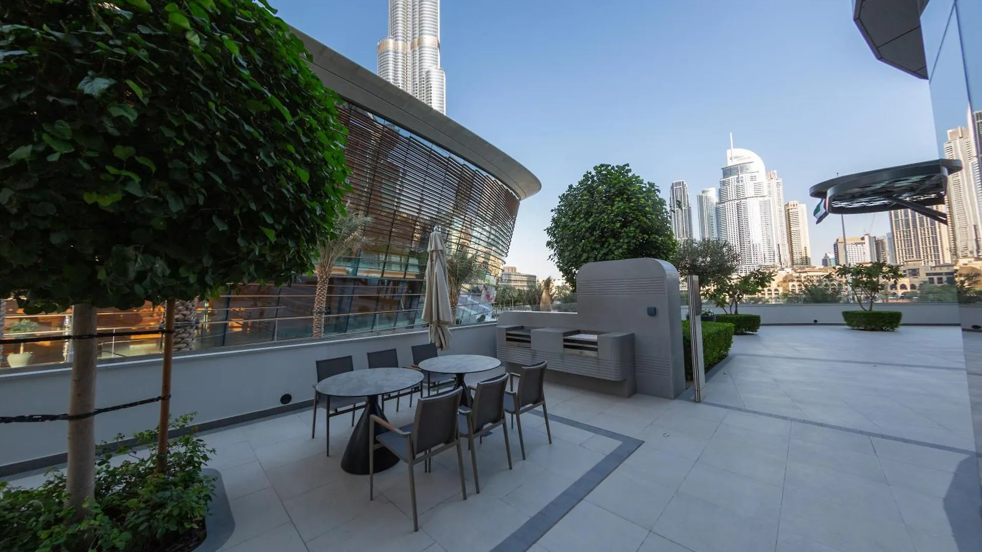 Grande Signature Residence, Burj Khalifa And Fountain View Dubai Apartment