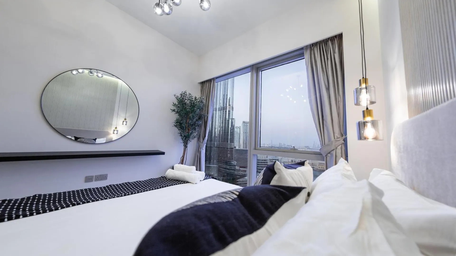 Grande Signature Residence, Burj Khalifa And Fountain View Dubai
